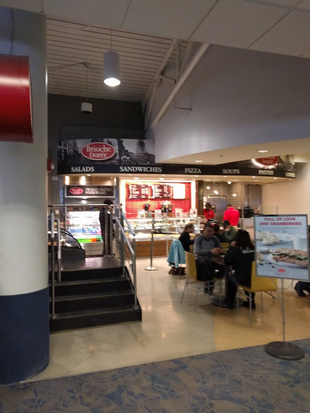 Brioche Doree | restaurant | 5501 Josh Birmingham Pkwy, Charlotte, NC 28208, USA | 7043594610 OR +1 704-359-4610