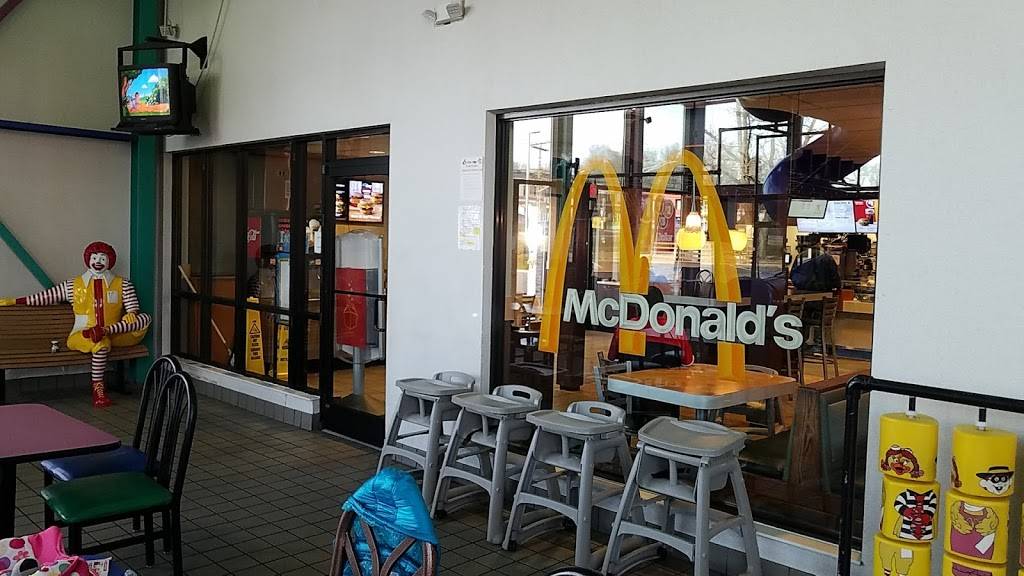 McDonalds | cafe | 1130 Route 3 S, Gambrills, MD 21054, USA | 4107213305 OR +1 410-721-3305