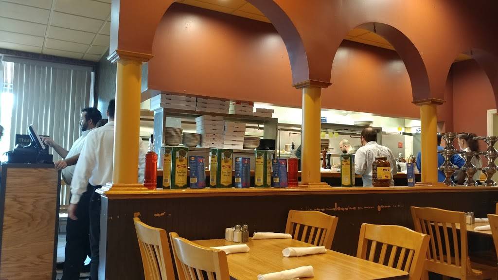 Neighborhood Italian Kitchen | restaurant | 1202 Berryville Ave, Winchester, VA 22601, USA | 5406867292 OR +1 540-686-7292