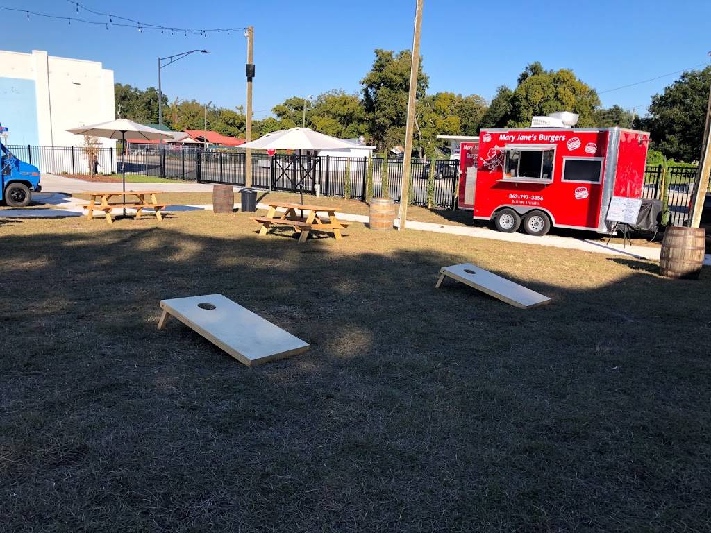 The Yard On Mass | restaurant | 802 N Massachusetts Ave, Lakeland, FL 33801, USA | 8633330330 OR +1 863-333-0330