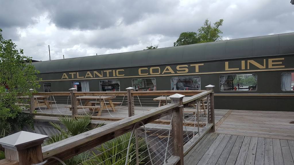 Boxcar Barnetts | restaurant | 104 E Thomas St, Lake City, SC 29560, USA | 8433747888 OR +1 843-374-7888