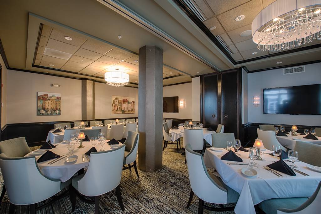 Ruths Chris Steak House | restaurant | 111 W Bay St, Savannah, GA 31401, USA | 9127214800 OR +1 912-721-4800