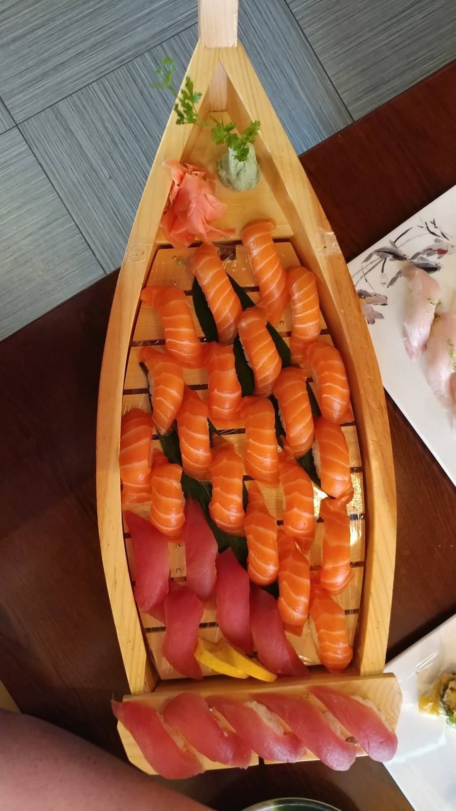 Red Ginger | restaurant | 2419 2nd St #1, Coralville, IA 52241, USA | 3193541071 OR +1 319-354-1071