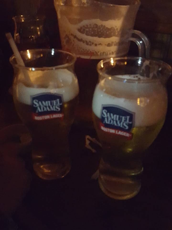 Moynihans | restaurant | 897 Main St, Worcester, MA 01610, USA | 5084592177 OR +1 508-459-2177