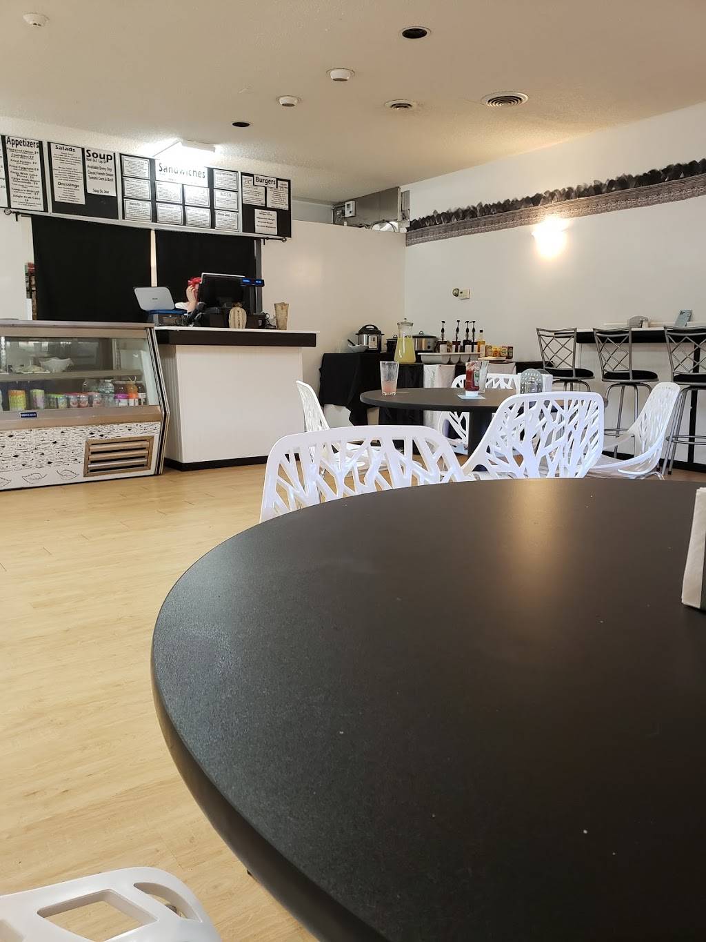 Birch Bark Eatery | restaurant | 989 U.S. 9, Queensbury, NY 12804, USA | 5187410010 OR +1 518-741-0010