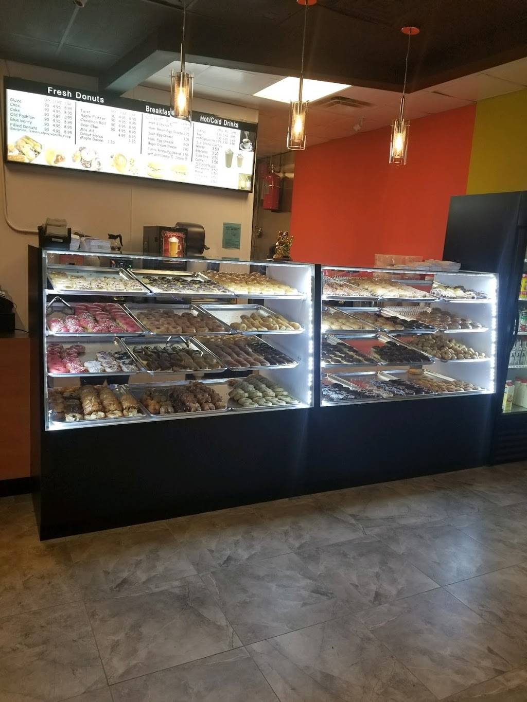 Dannys Donuts | restaurant | 975 Dawsonville Hwy Suite 19, Gainesville, GA 30501, USA | 4708926511 OR +1 470-892-6511