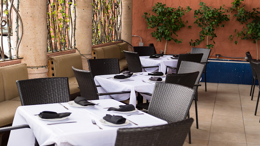 Mi Piaci Restaurant | restaurant | 5411 N Mesa St, El Paso, TX 79912, USA | 9158750034 OR +1 915-875-0034