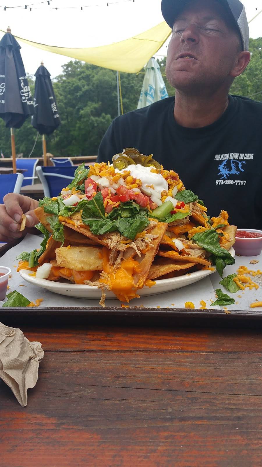 Nautifish Rum Bar | restaurant | 1022 Nautica Rd, Camdenton, MO 65020, USA | 5732862226 OR +1 573-286-2226