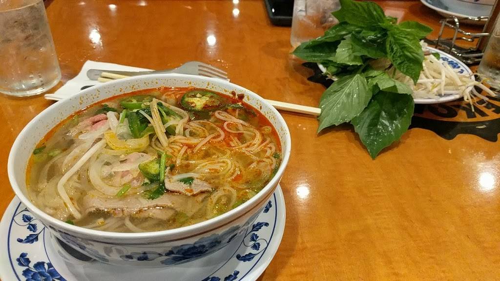 Mekong Restaurant | restaurant | 6004 W Broad St, Richmond, VA 23230, USA | 8042888929 OR +1 804-288-8929