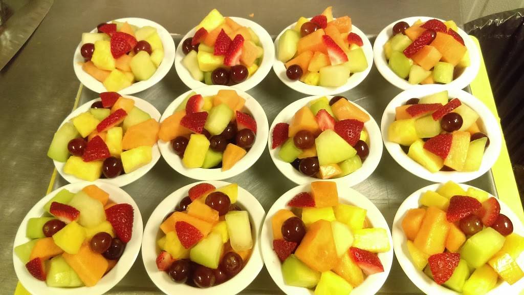 Suzy Qs Hometown Diner | restaurant | 225 Chimney Corner Ln #1001 ON in Greenwich Medical Complex, Military Trail, Jupiter, FL 33458, USA | 5618223744 OR +1 561-822-3744