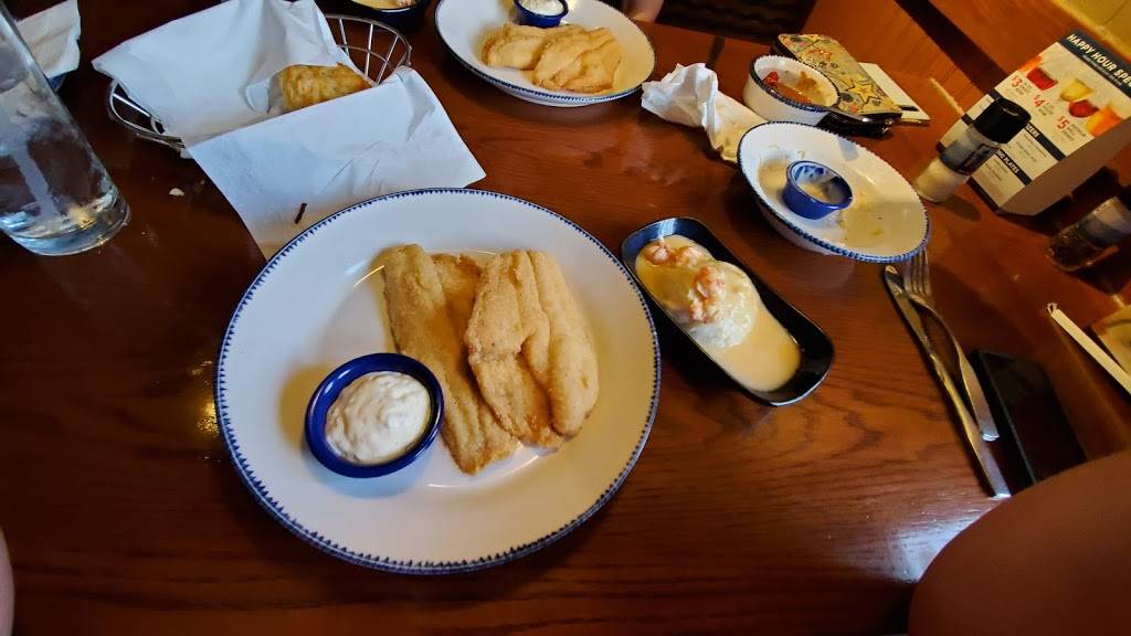 Red Lobster | restaurant | 2400 S Pleasant Valley Rd, Winchester, VA 22601, USA | 5407229490 OR +1 540-722-9490