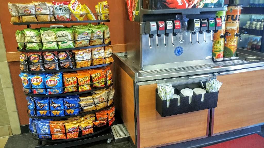 Subway Restaurants | restaurant | 17261 Ventura Blvd, Encino, CA 91316, USA | 8189063376 OR +1 818-906-3376