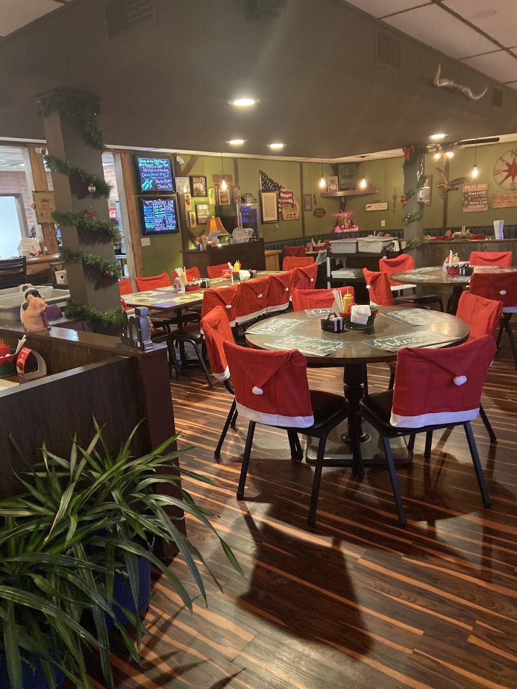 Falcon’s Nest Family Dining Breakfast till 1:00PM daily | restaurant | 4586 Water St, Columbiaville, MI 48421, USA | 8105450099 OR +1 810-545-0099