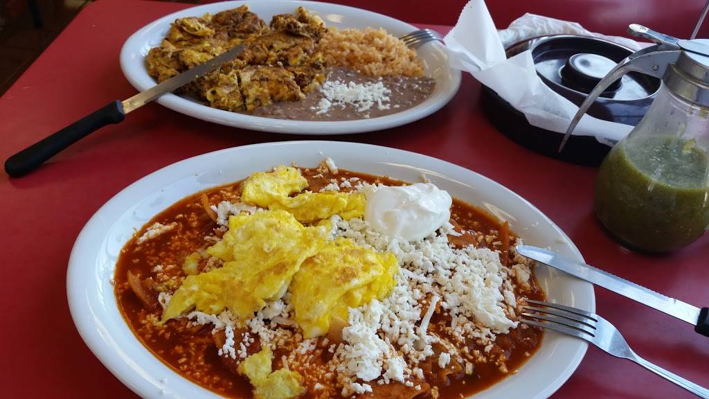 Guajillo Restaurant | restaurant | 6480 Santa Fe Ave, Huntington Park, CA 90255, USA | 3238356424 OR +1 323-835-6424