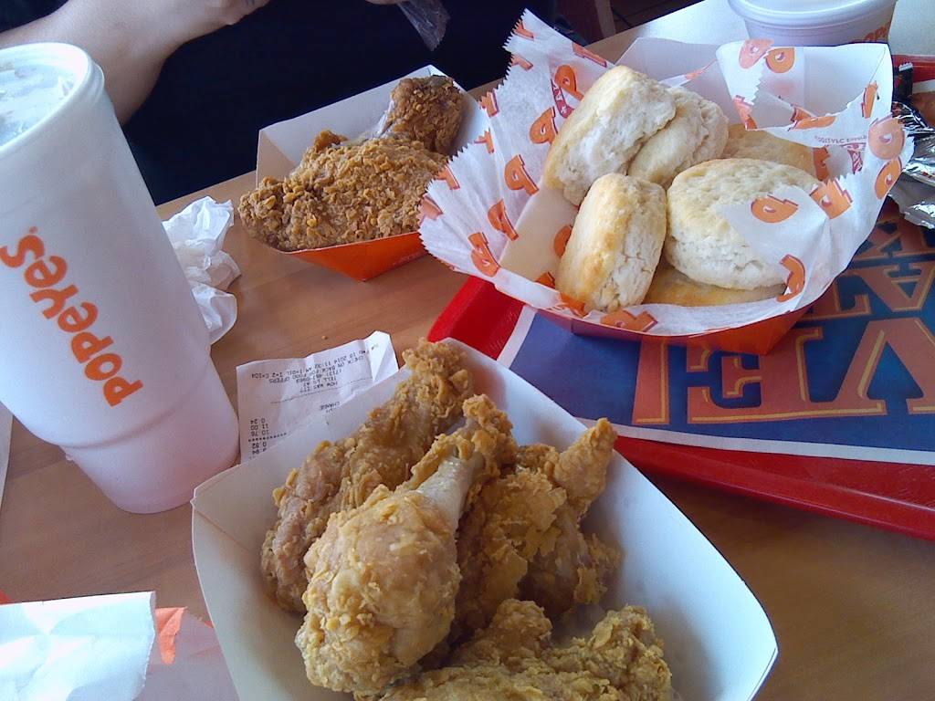 Popeyes Louisiana Kitchen | restaurant | 1615 Gessner Rd, Houston, TX 77080, USA | 7134670969 OR +1 713-467-0969
