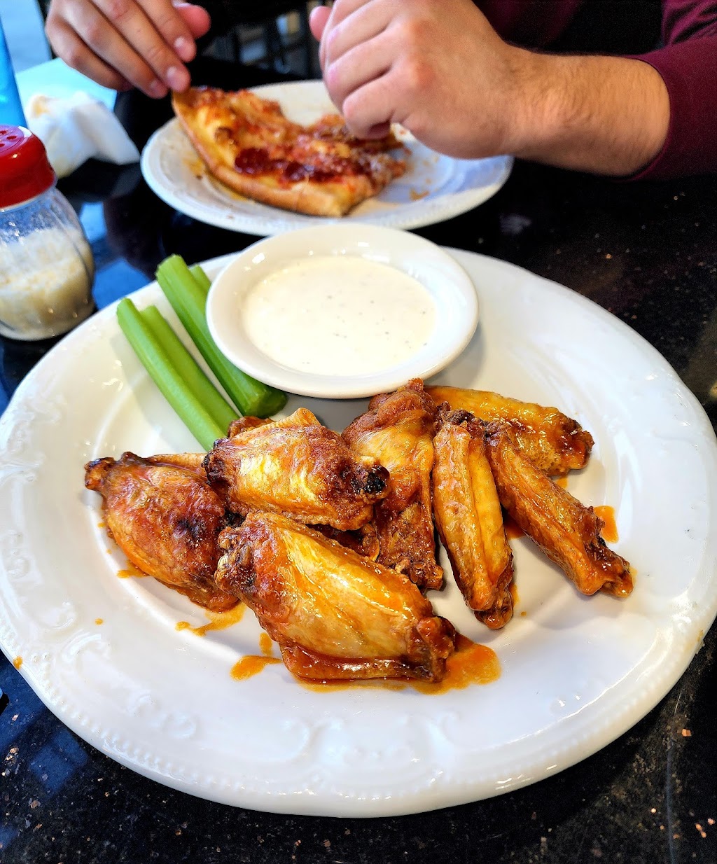 Carmines Pizza Kitchen | restaurant | 1395 Raiders Way Suite 160, Henderson, NV 89052, USA | 7022608777 OR +1 702-260-8777