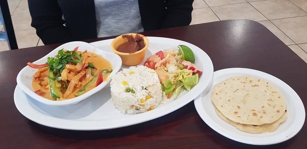 El Garrobero Restaurant | restaurant | 13099-13025 E Senora St, Bassett, CA 91746, USA | 6263463827 OR +1 626-346-3827