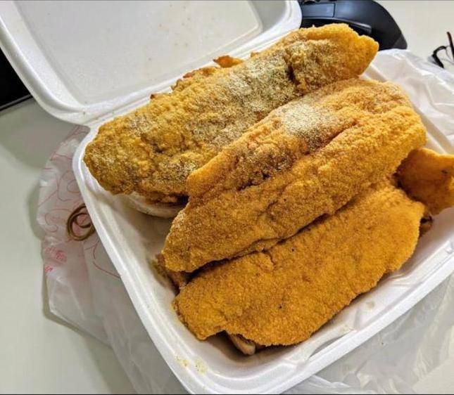 Hook Fish And Chicken | restaurant | 12805 Cullen Blvd A-A, Houston, TX 77047, USA | 7132392699 OR +1 713-239-2699