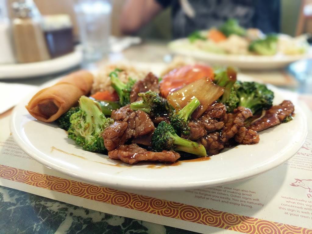 Youngs Restaurant | restaurant | 9413 16th Ave SW, Seattle, WA 98106, USA | 2067623438 OR +1 206-762-3438