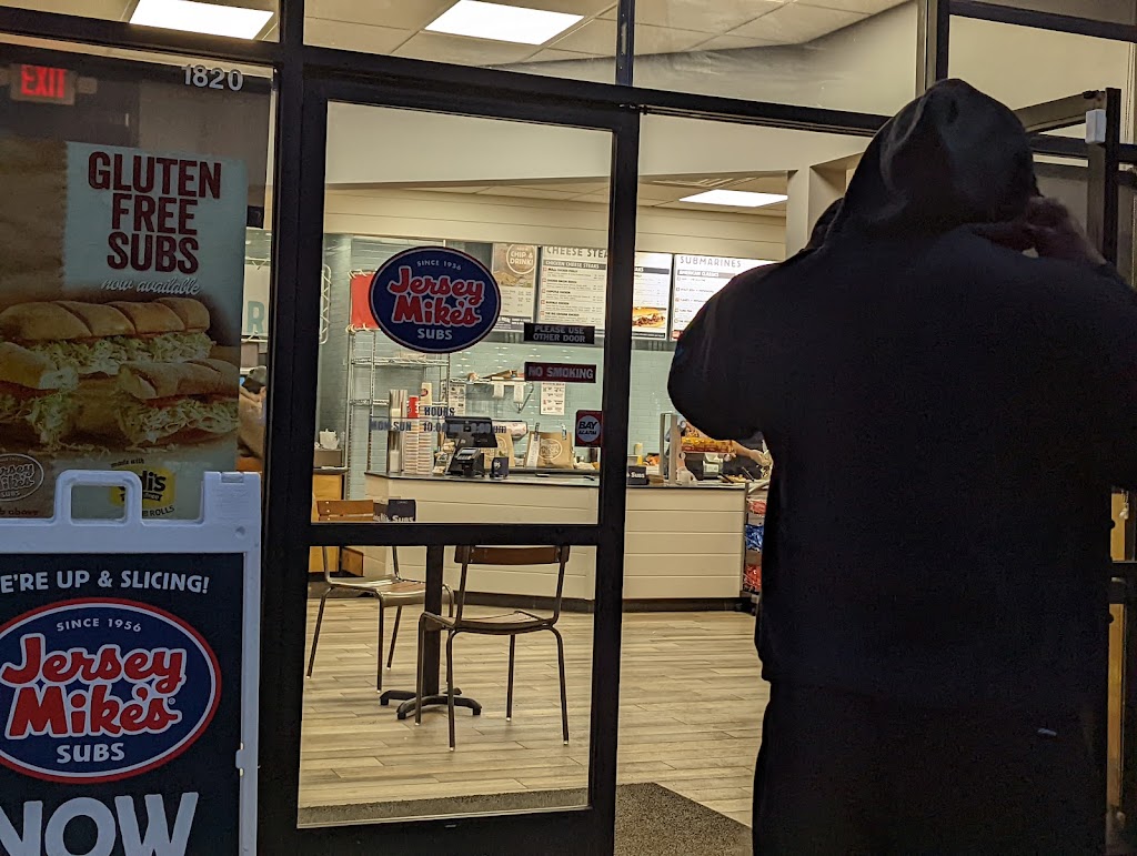 Jersey Mikes Subs | restaurant | 1820 Mission St, Santa Cruz, CA 95060, USA | 8315762626 OR +1 831-576-2626
