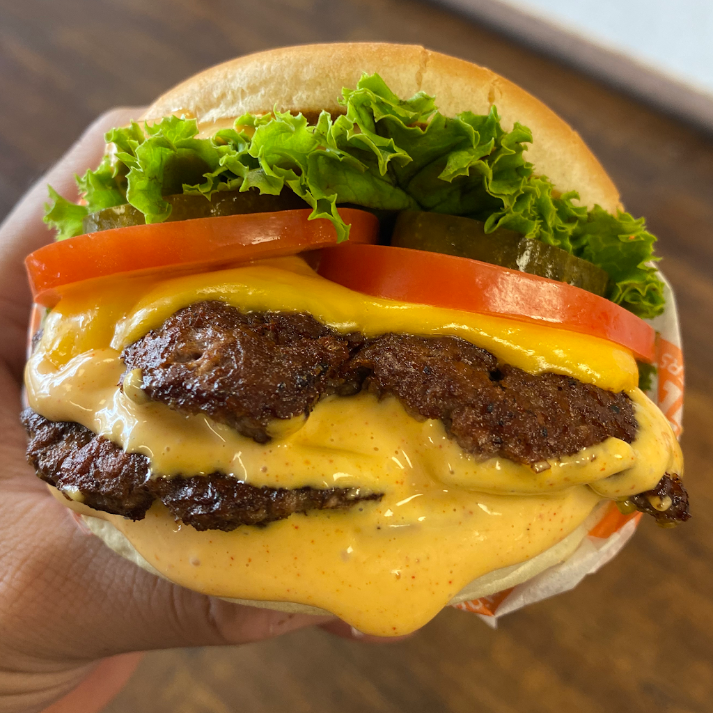 Orange Cow Burgers | restaurant | 955 N Resler Dr ste 110, El Paso, TX 79912, USA | 9153000251 OR +1 915-300-0251