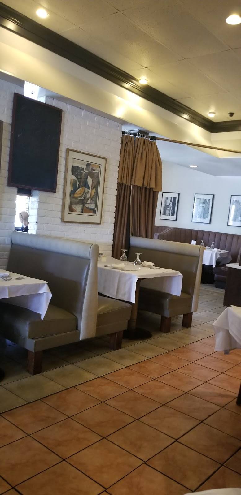 Via Veneto | restaurant | 6340 Lincoln Ave, Chicago, IL 60659, USA | 7732670888 OR +1 773-267-0888