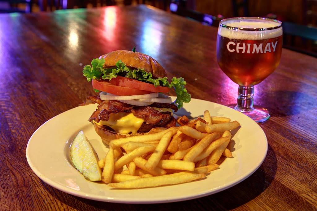 Suburban Tap | restaurant | 1318 Johnson Ferry Rd, Marietta, GA 30068, USA | 7709774467 OR +1 770-977-4467