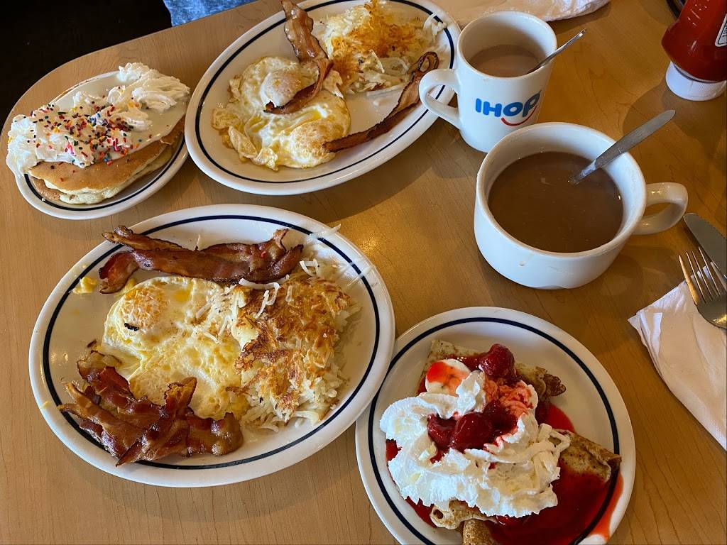 IHOP | restaurant | 6005 International Dr, Orlando, FL 32819, USA | 4073510031 OR +1 407-351-0031