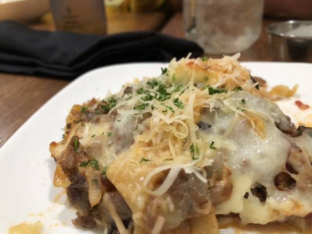 Mannys Barzzeria | restaurant | 212 2nd St, Isleton, CA 95641, USA | 9167775001 OR +1 916-777-5001