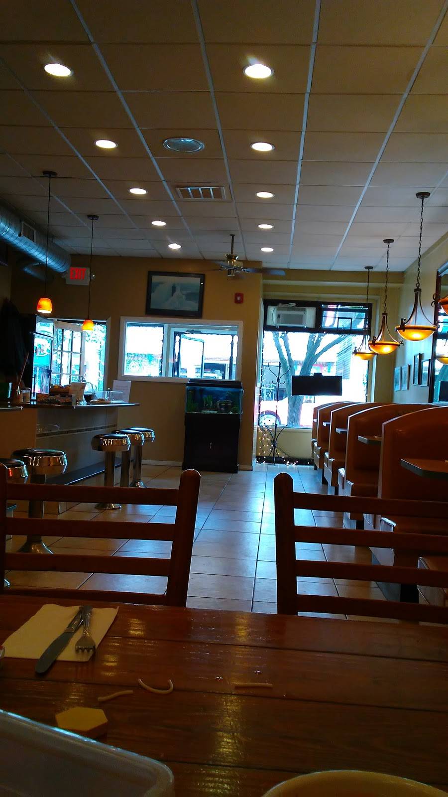 Broadway Diner | restaurant | 126 N Broadway St, South Amboy, NJ 08879, USA | 7327539449 OR +1 732-753-9449