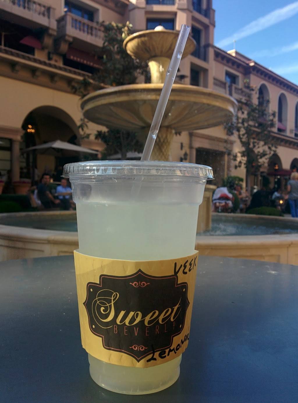 Sweet Beverly | cafe | 240 N Beverly Dr, Beverly Hills, CA 90210, USA | 3108964664 OR +1 310-896-4664