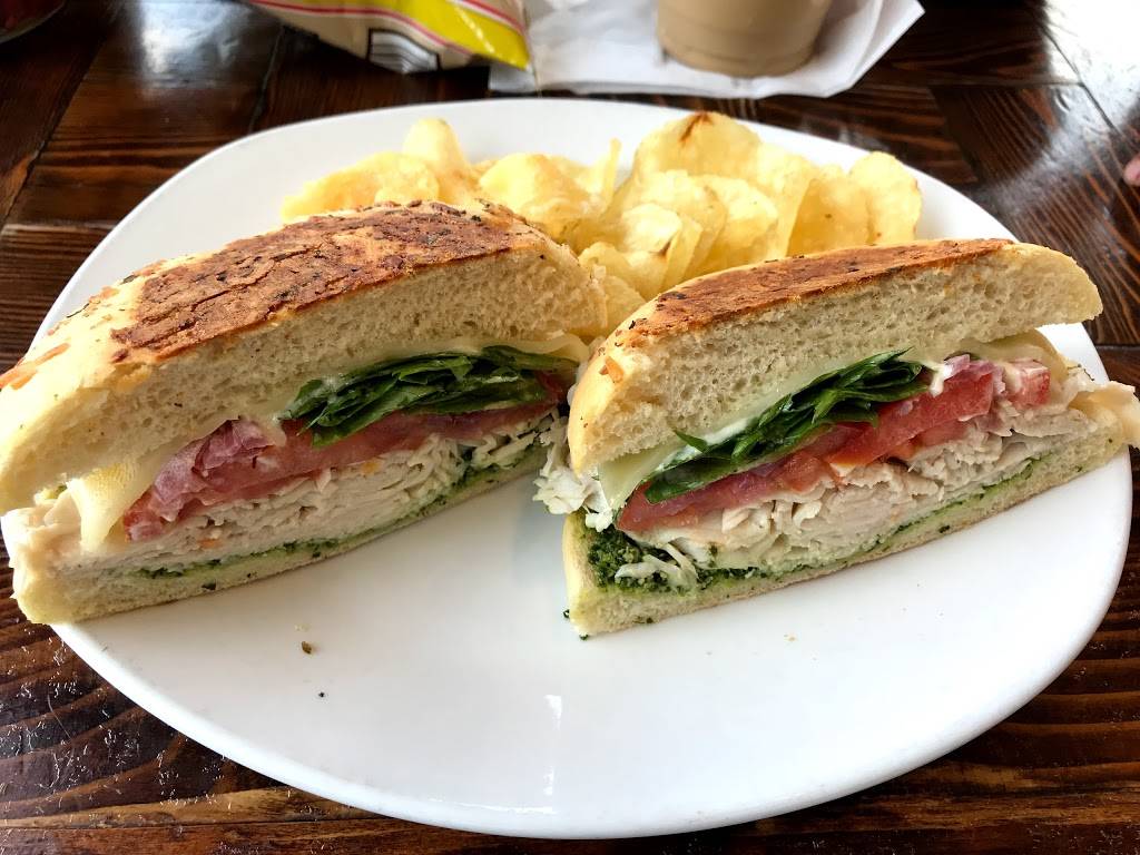 Blue Horse Beach Cafe | cafe | 4113 Main St, Fish Creek, WI 54212, USA | 9208681471 OR +1 920-868-1471