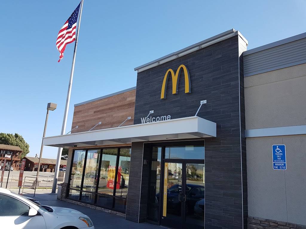 McDonalds | cafe | 805 5th St, Gonzales, CA 93926, USA | 8316758753 OR +1 831-675-8753
