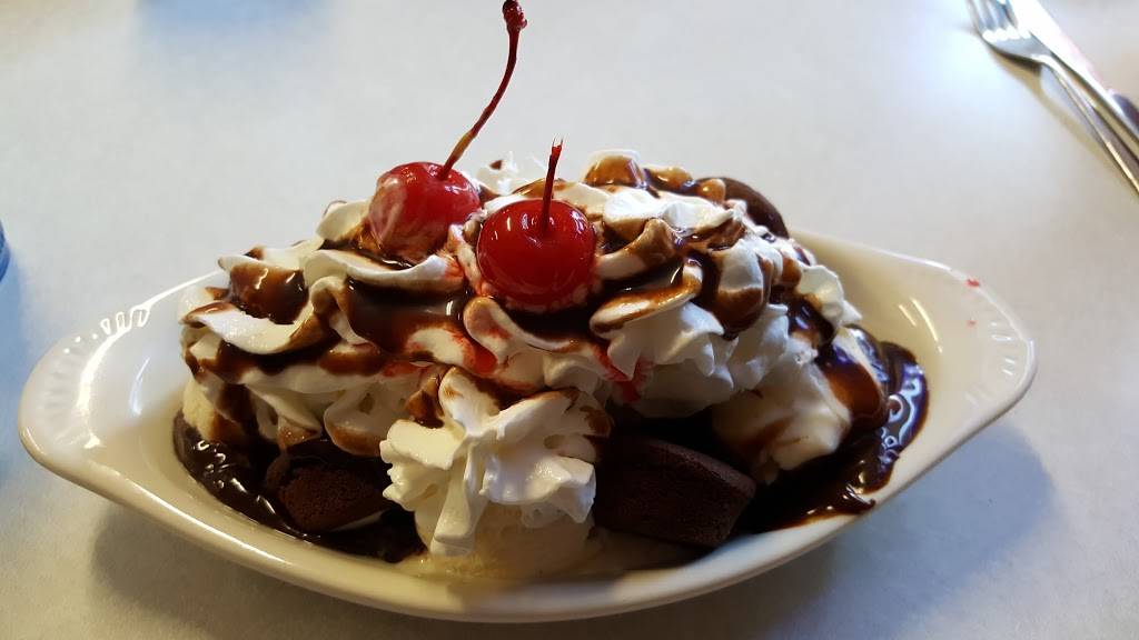 B-Side Grill | restaurant | 62 Main St, New Paltz, NY 12561, USA | 8452560100 OR +1 845-256-0100