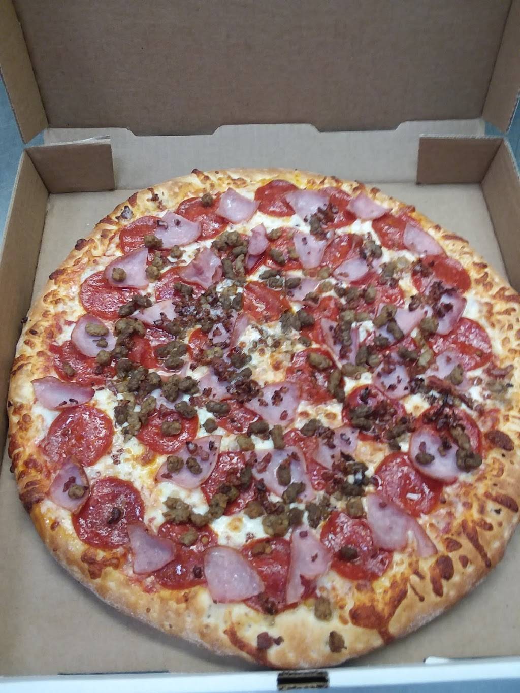 Monsters Pizza | restaurant | 637 Sand Ridge Rd, Hubert, NC 28539, USA | 9103268888 OR +1 910-326-8888