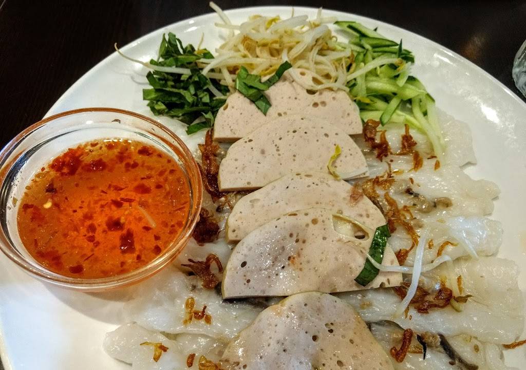 Little Viet Garden (and Banh Ta Deli) | restaurant | 6783 Wilson Blvd, Falls Church, VA 22044, USA | 5713854098 OR +1 571-385-4098
