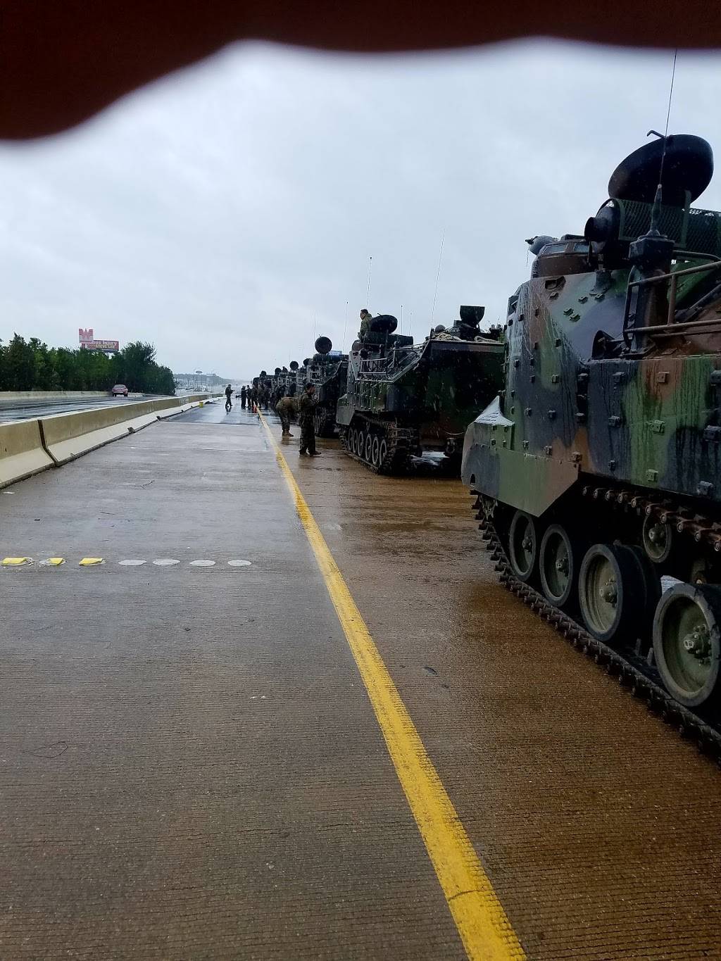 KFC | restaurant | 114 FM 517 Rd E W, Dickinson, TX 77539, USA | 2813373594 OR +1 281-337-3594