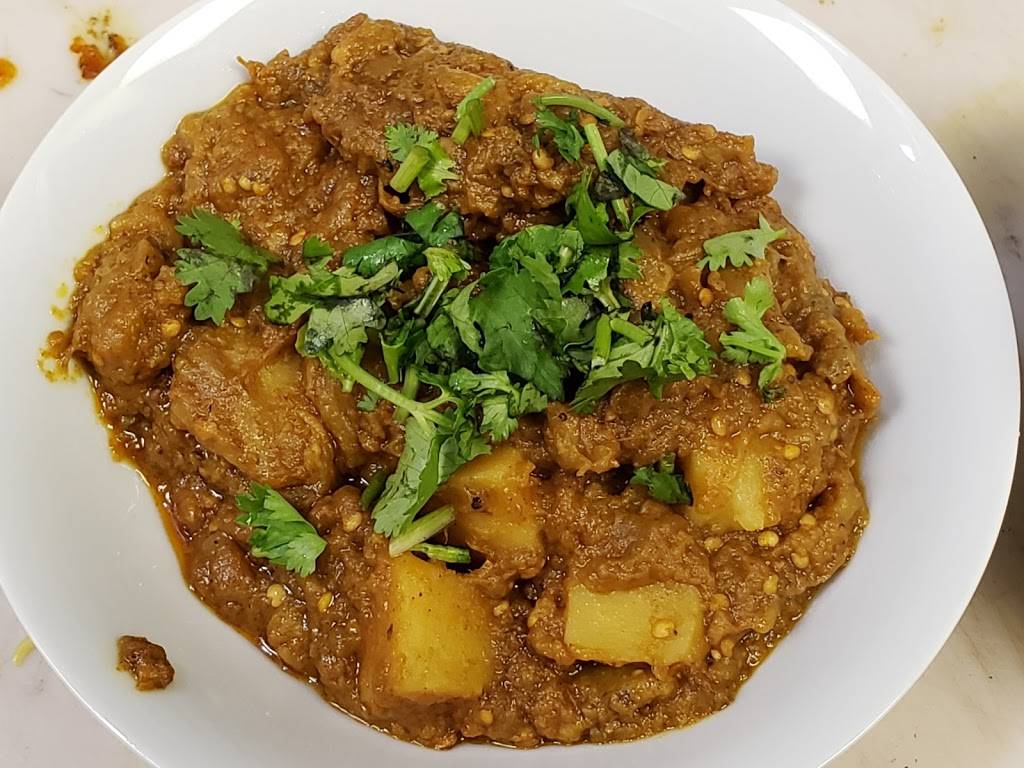 East Feast Pak Indian Cuisine and Take Out | restaurant | 2208 St Joseph Blvd #104, Orléans, ON K1C 2E3, Canada | 6134242100 OR +1 613-424-2100