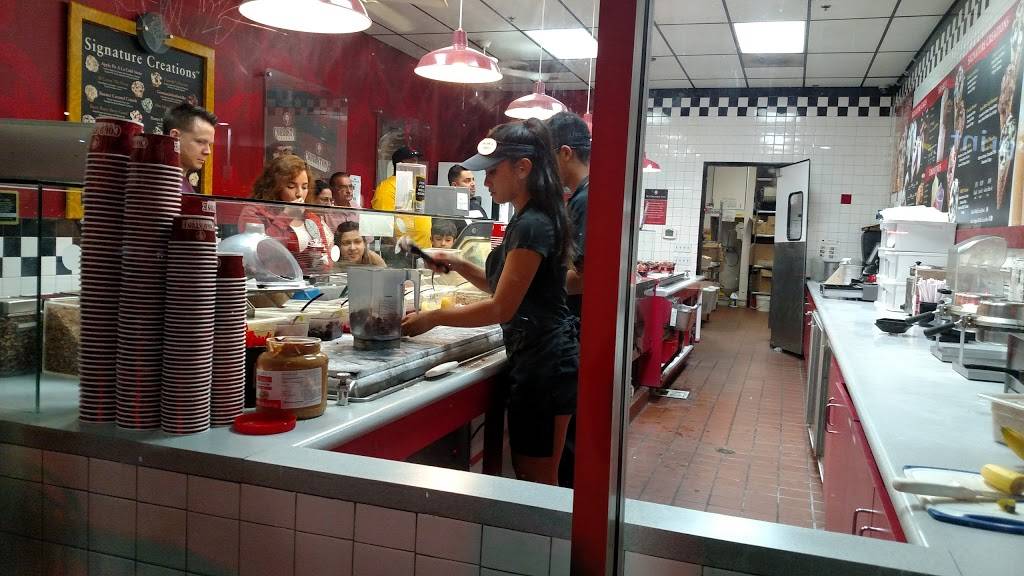 Cold Stone Creamery | bakery | 11407 South St C-5, Cerritos, CA 90703, USA | 5628650088 OR +1 562-865-0088