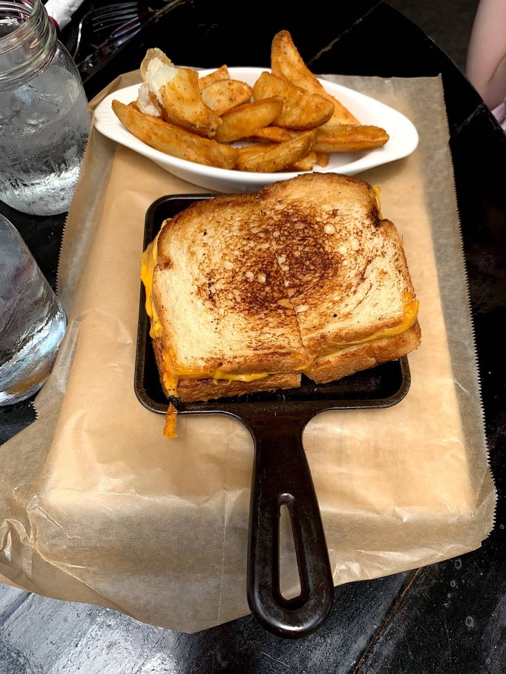 The Station at Person Street | restaurant | 701 N Person St, Raleigh, NC 27604, USA | 9199771567 OR +1 919-977-1567