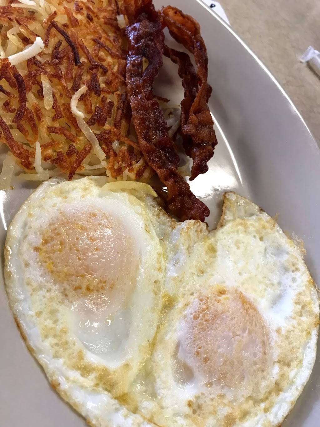 Sams Country Kitchen | restaurant | 1320 N Krome Ave, Homestead, FL 33030, USA | 3052462990 OR +1 305-246-2990