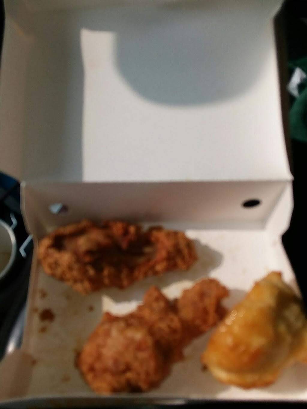 Churchs Chicken | restaurant | 9137 Grand River Ave, Detroit, MI 48204, USA | 3138340252 OR +1 313-834-0252