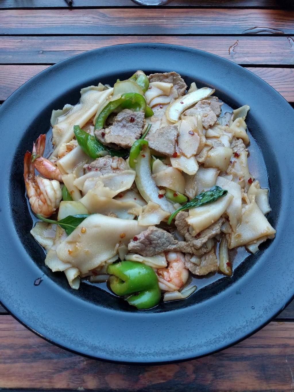 York St Noodle House | restaurant | 166 York St, New Haven, CT 06511, USA | 2037769675 OR +1 203-776-9675