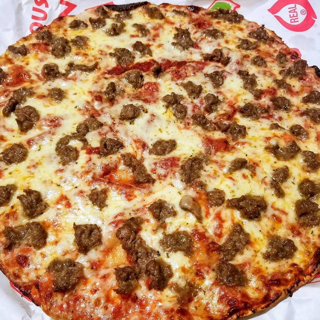 Hups Pizza | restaurant | 5400 W Hampton Ave, Milwaukee, WI 53218, USA | 4144617510 OR +1 414-461-7510