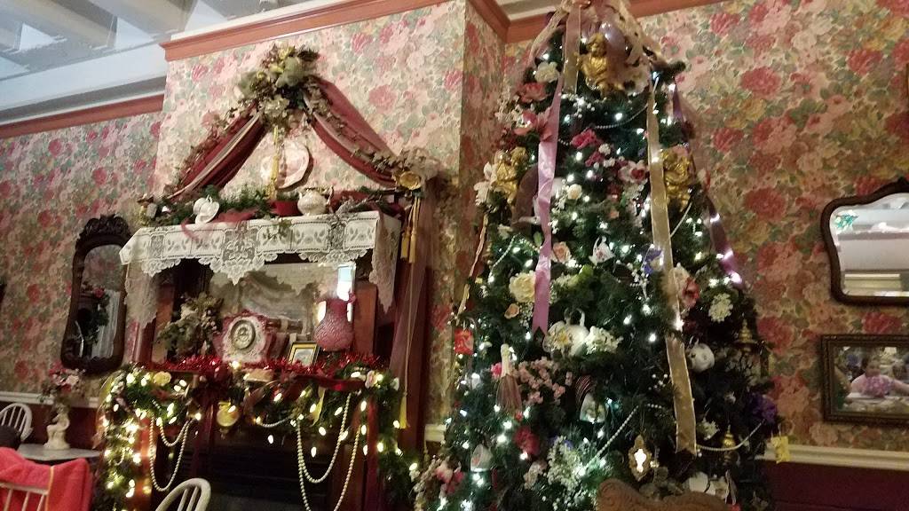 Miss Mollys Tea Room and Gift Shop | cafe | 140 W Washington St, Medina, OH 44256, USA | 3307256830 OR +1 330-725-6830