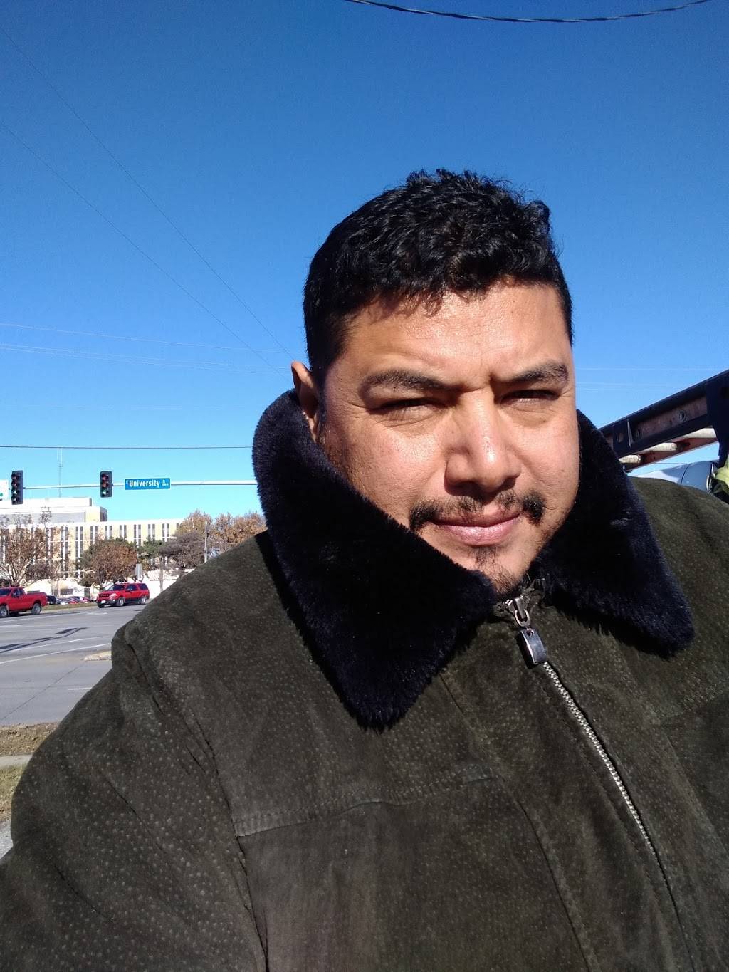 Taqueria Veracruz | restaurant | 725 E University Ave, Des Moines, IA 50316, USA | 5154217995 OR +1 515-421-7995