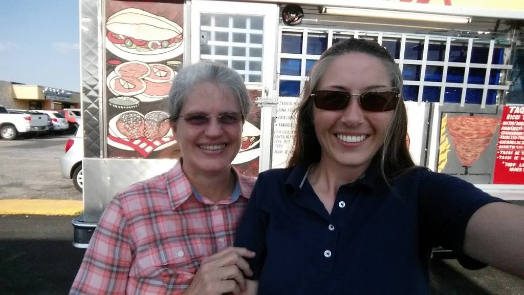 Taqueria Temo Taco Truck | restaurant | 2611 NE 28th St, Fort Worth, TX 76111, USA | 8176553744 OR +1 817-655-3744