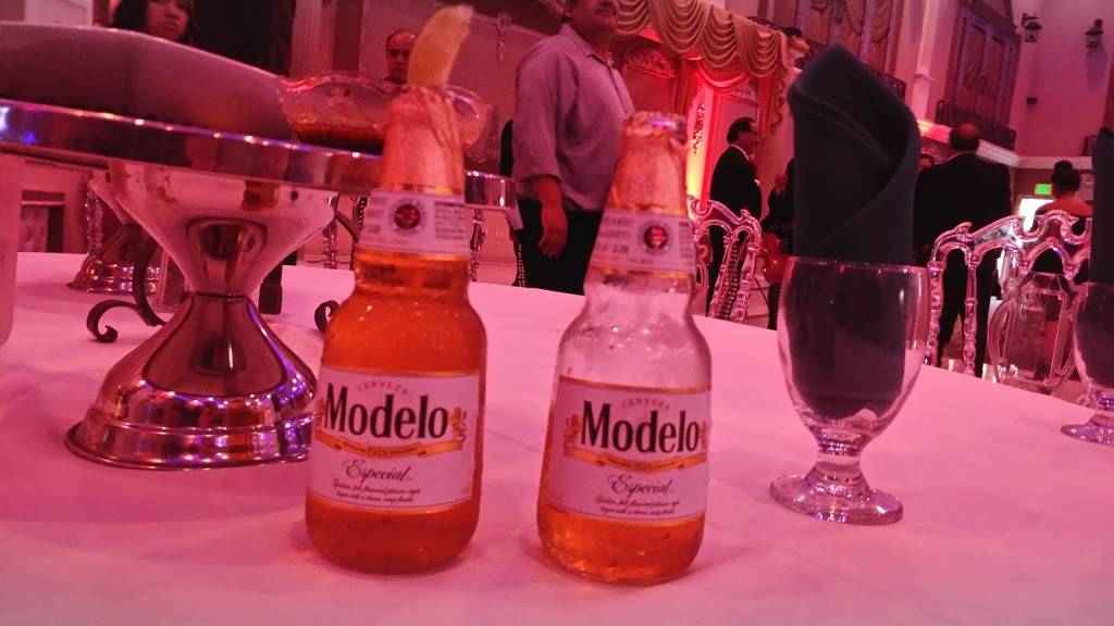 Platinum Banquet Hall | restaurant | 8704 Van Nuys Blvd, Panorama City, CA 91402, USA | 8186722626 OR +1 818-672-2626