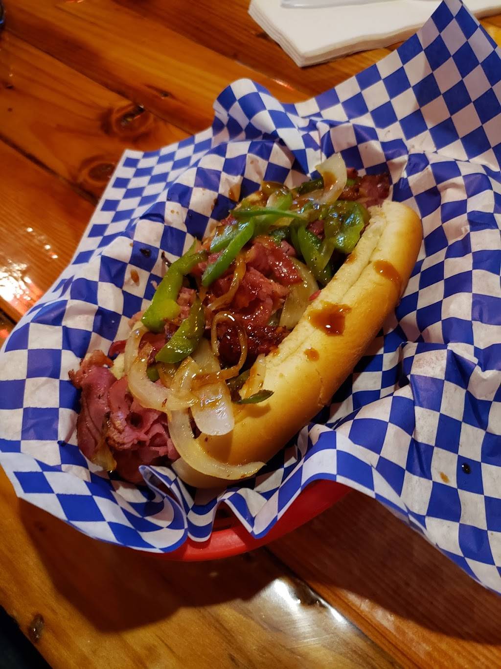 The Dog House | restaurant | 4111 N Viking Way, Long Beach, CA 90808, USA | 5629824081 OR +1 562-982-4081