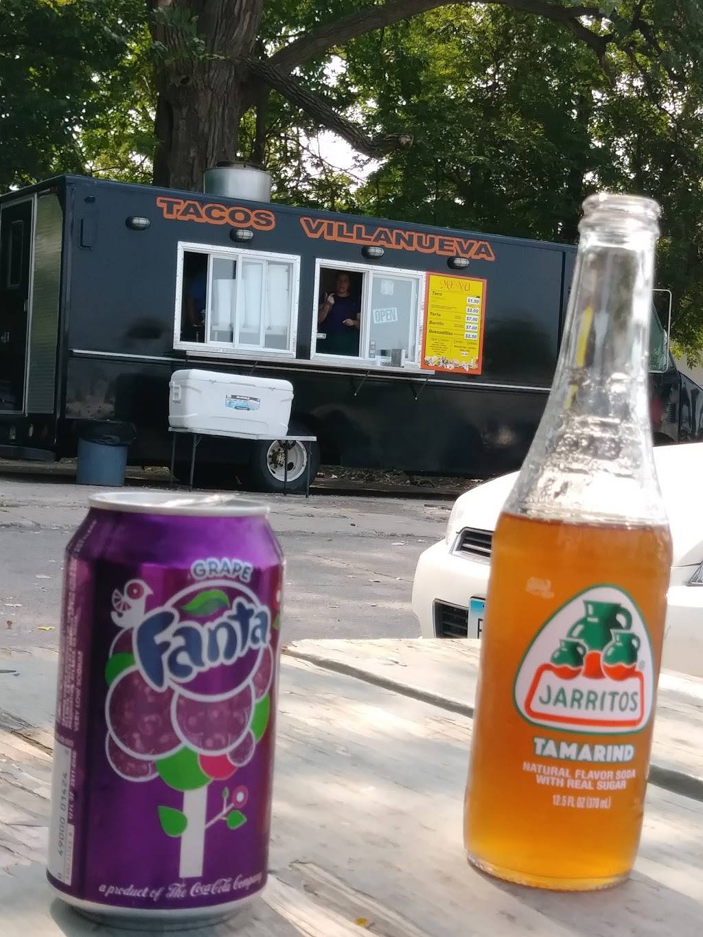 Tacos Villanueva | restaurant | 1601 E University Ave, Des Moines, IA 50316, USA | 5155288805 OR +1 515-528-8805